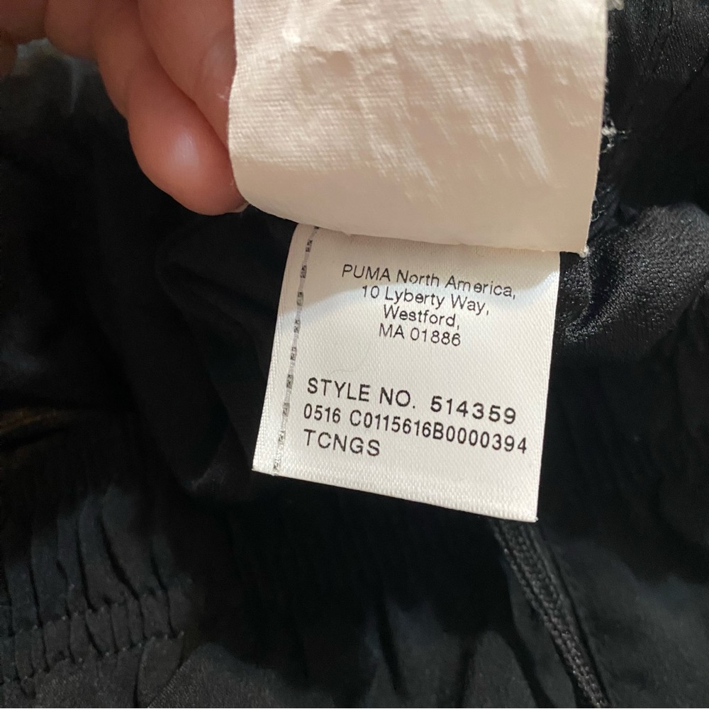 Puma Small Black Workout Shorts - Picture 10 of 10